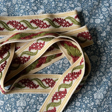 VINTAGE FLORAL RIBBON