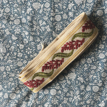 VINTAGE FLORAL RIBBON