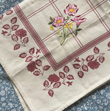 VINTAGE TEA TOWEL | GRID