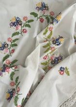 VINTAGE TABLECLOTH