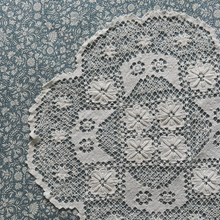 VINTAGE CROCHET DOILY