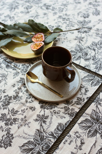 TABLE CLOTH | WALLPAPER FLOWER PRINT