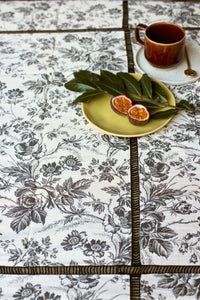 TABLE CLOTH | WALLPAPER FLOWER PRINT