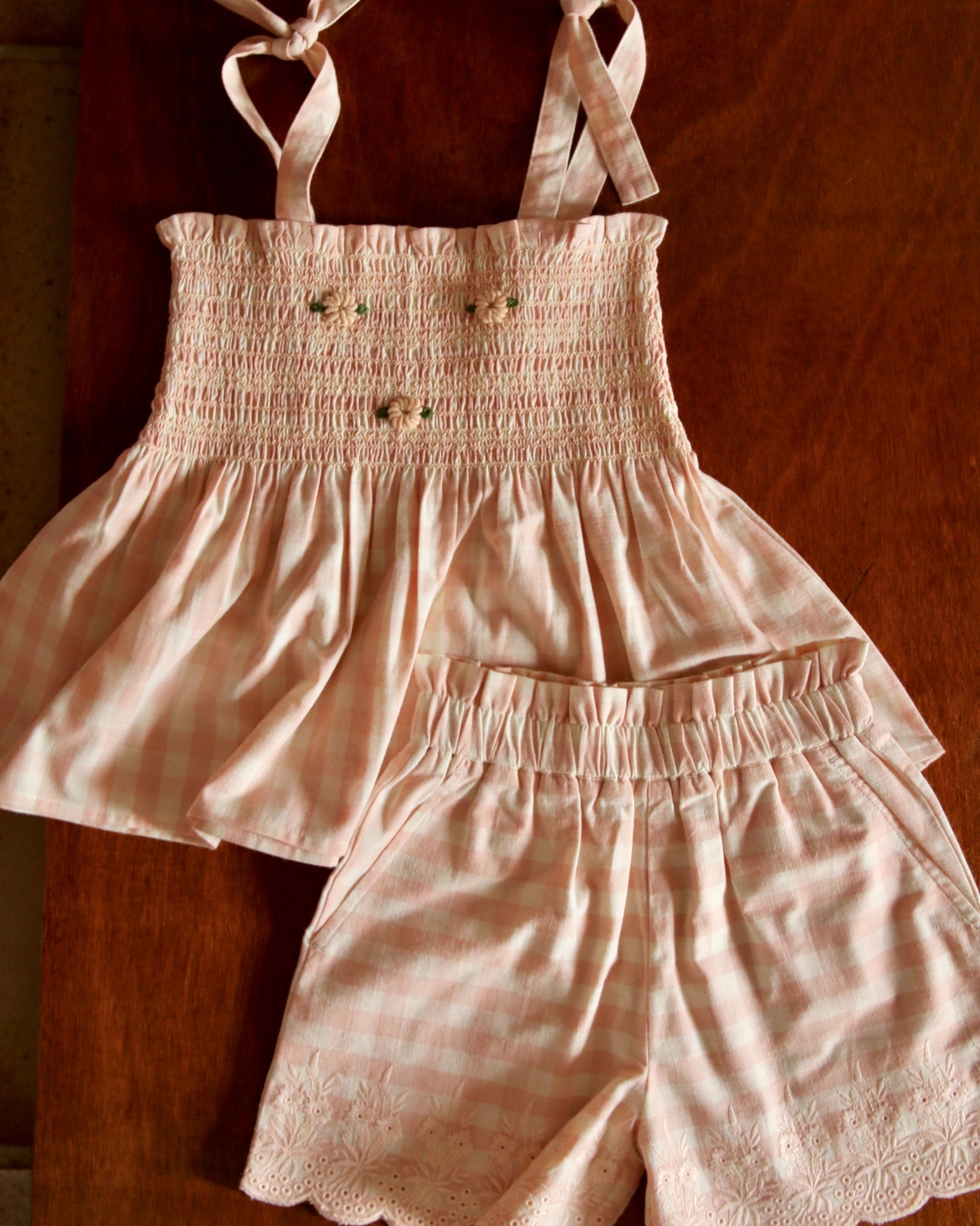 ワークショップに展示♡ウインターピンク SHORTS AND TOP SET | PINK VICKY – THE FUTURE IS ME STORE
