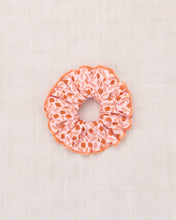 SCRUNCHY |  AURA LISSE FIELDS